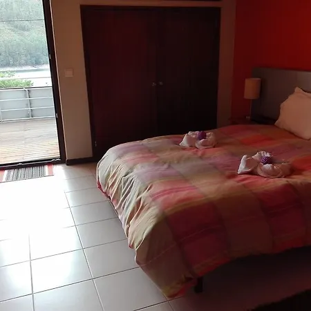 Cantinho Oliveiras Guest house Geres