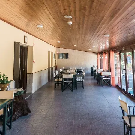 Cantinho Oliveiras 3* 吉尔斯