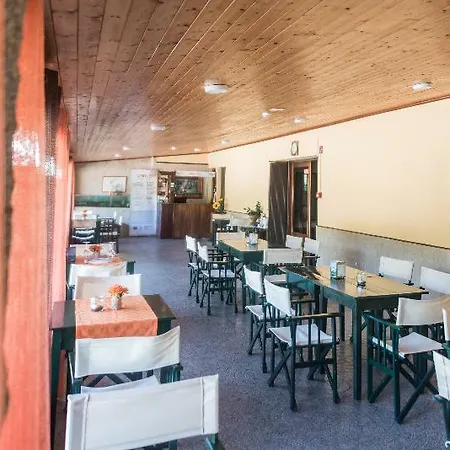 Guest house Cantinho Oliveiras 2*