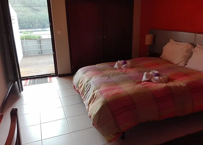 Cantinho Oliveiras Πανσιόν Geres