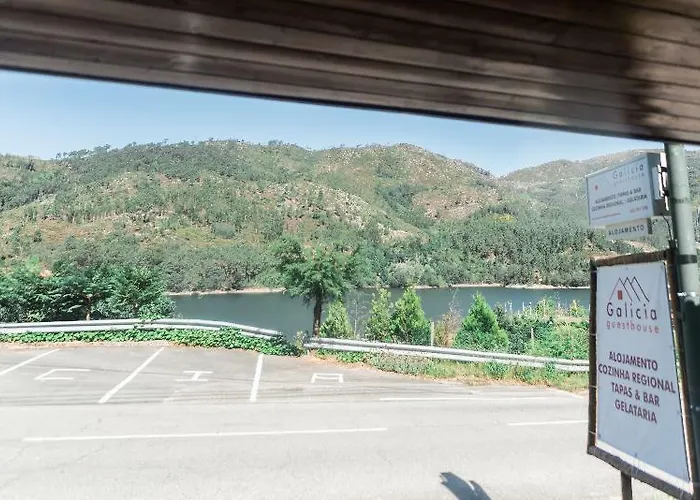 Cantinho Oliveiras Πανσιόν